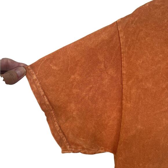 OUTKAST Orange Cotton‎ Crew Neck Short Sleeve Distressed Graphic Tee Size Medium - Picture 4 of 8